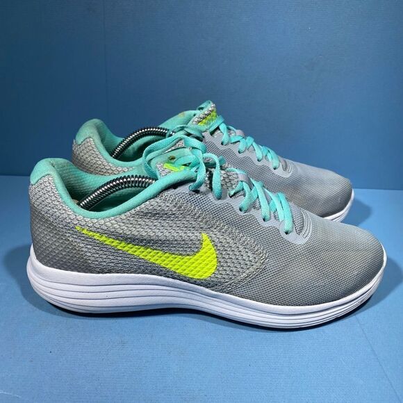 Nike Womens Revolution 3 819303-005 Gray Running Shoes Sneakers Size 9 - Picture 2 of 8